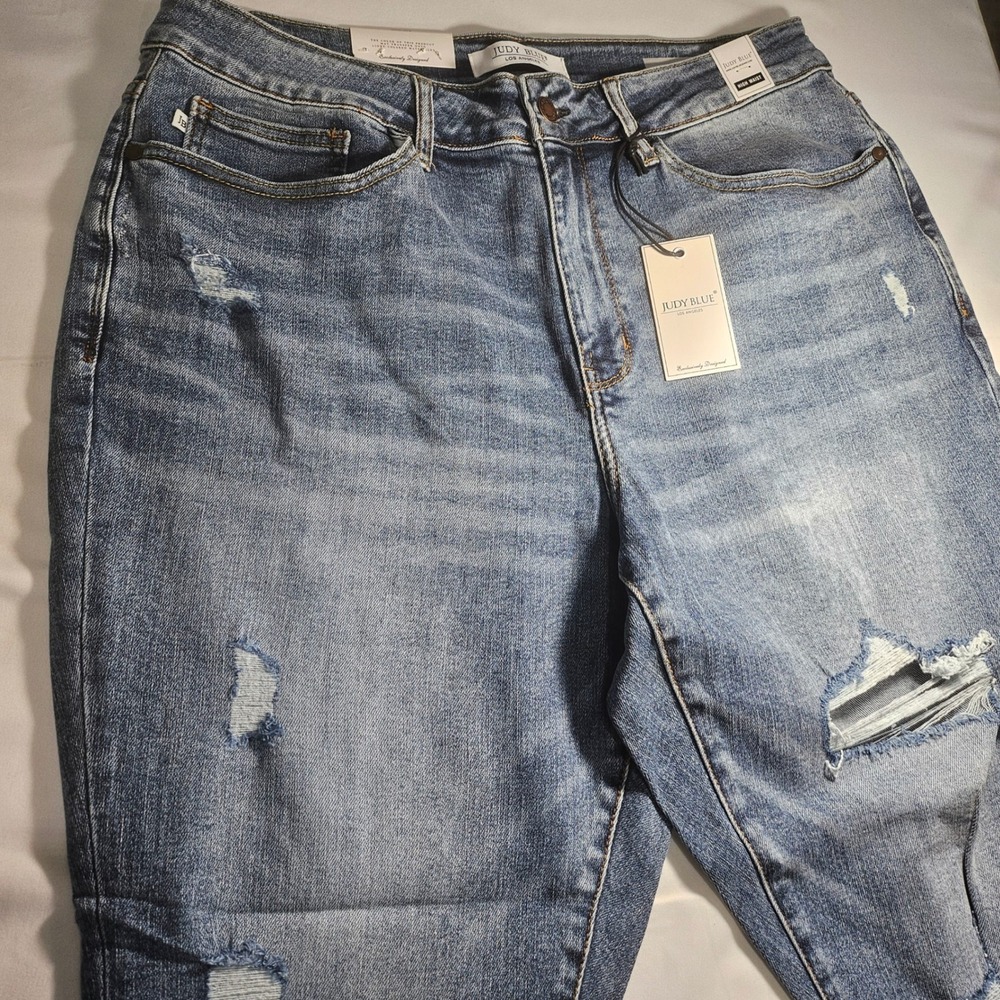 Judy Blue JB88372 High Waist Slim Fit Distressed Jeans Medium Wash 18W NEW